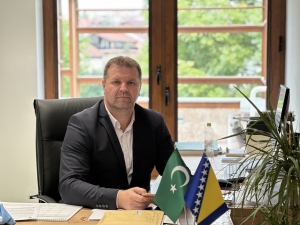 KARADŽA: Ne postoji nijedan formalno-pravni razlog za nepotpisivanje ugovora Bosne i Hercegovine s Islamskom zajednicom
