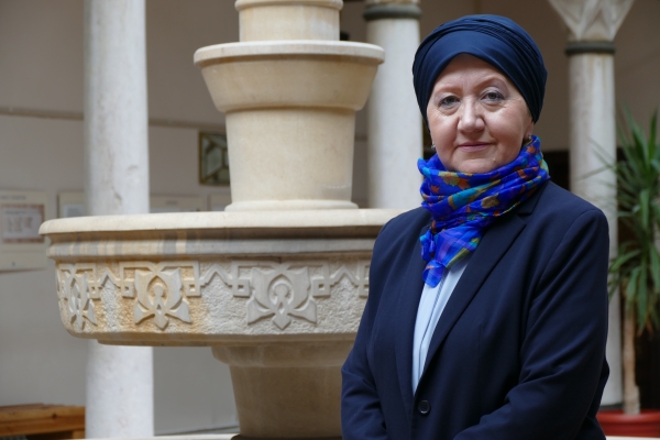 Alispahić: "Imajući u vidu kontekst medresa, fakulteta, imamo realnu obrazovnu, intelektualnu vertikalu ženskog potencijala u Islamskoj zajednici koji je zaboravljen. Ne znamo gdje su mlade žene koje zavr&scaron;e na&scaron;e islamske fakultete. Moramo ozbiljnije razmi&scaron;ljati o involviranju ženskih potencijala za dobrobit na&scaron;e zajednice. Jer uspjesi se, to sam u vi&scaron;e navrata kazala, postižu letom s oba krila. Žene i mu&scaron;karci su krila jedne zajednice."