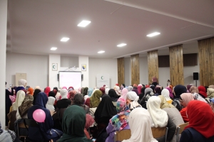 Druženje i predavanje za preko 200 žena na temu hidžaba