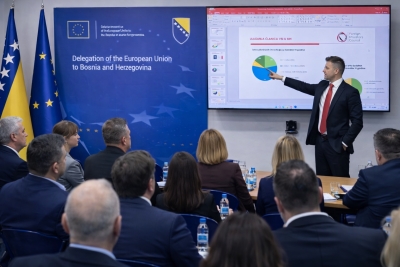 Pro&scaron;lomjesečno predavanje izvr&scaron;nog direktora FIC-a Nedima Makarevića u EU ambasadi o potencijalu BiH pred preko 20 ekonomskih ata&scaron;ea. U &Scaron;vicarskoj će 21. novembra biti organizovan i poslovni susret u vezi s ulaganjem u BiH