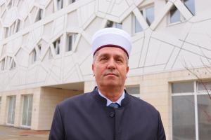 Efendija Salkica: „Imam bi trebao svako jutro da ustaje pun zahvalnosti Allahu Uzvišenom što mu se pruža još jedna prilika, da još jedan dan radi imamski posao u službi islama i muslimana.“