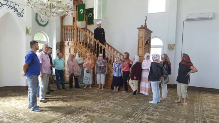 B. Dubica: Održan Dan otvorenih vrata džamije