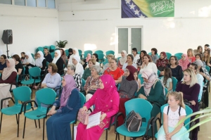 Stotinu jedan certifikat polaznicama „Škole islama za žene“