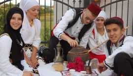 Džematlije pripremile zajednički iftar u tradicionalnom duhu