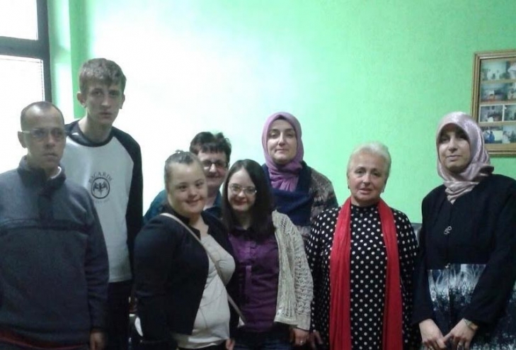 Gradačac: Asocijacija žena posjetila&nbsp;udruženje Kutak radosti