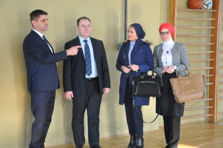 Ministar  Elvir Kazazović posjetio Gazi Husrev-begovu medresu