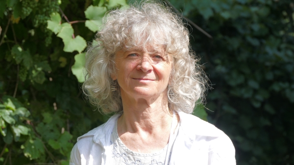 Christine: „Ali, šta je to UN-ovo prisustvo, ustvari, značilo? Ništa, jer je to bila laž od prvog dana kada je Morillon došao i rekao da su pod zaštitom UN-a.“