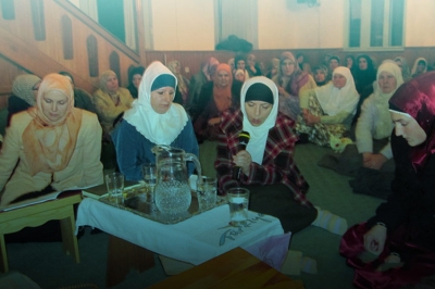 Mu&scaron;karci i žene u zajedničkom kreiranju vjerskoga života