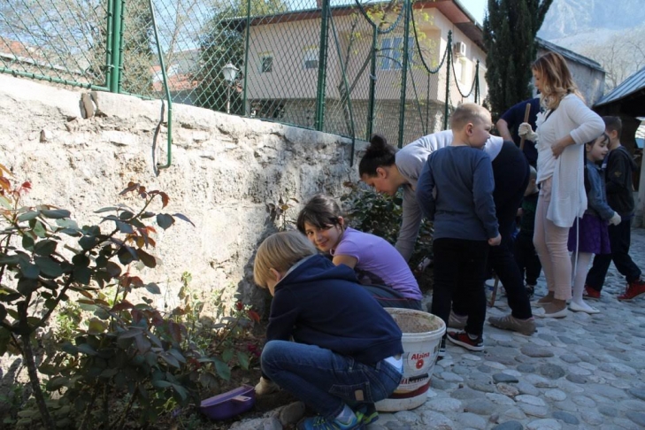 Kad mektepska djeca vakufe vrijeme