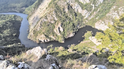 Alen Kristić: &ldquo;Voda je, možda, najsnažniji simbol Božije besplatne ljubavi. I ako nas i&scaron;ta veže to bi trebao biti stav da voda ne smije biti roba ili luksuz. Nema duhovnog, ni fizičkog života, ni za kr&scaron;ćane, ni za muslimane bez nje. Ali, ako voda postane zagađena, ako postane roba ili luksuz, ona vi&scaron;e ne može biti znak Božije dobrote i milosti. Ona je, onda, znak izrabljivanja.&ldquo;