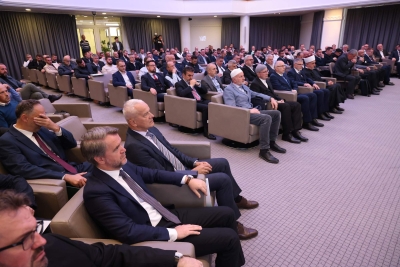 Ideja o organizaciji &scaron;ire rasprave o temi imamskog poziva se pojavila tokom zajedničkog rada u procesu reforme visokog obrazovanja u IZ