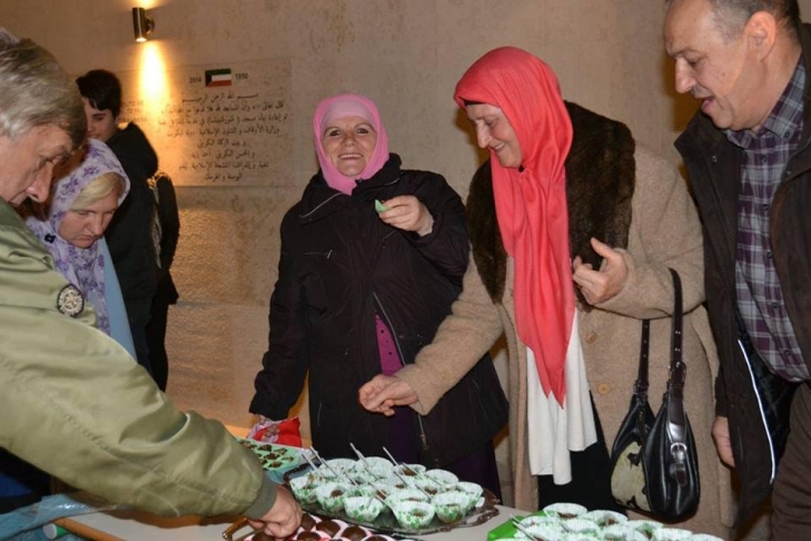 Livno: Nakon mevluda aktivistice dijelile tradicionalnu halvu