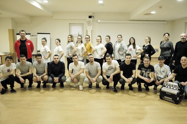 Folklor - Čuvanje i oživljavanje tradicije