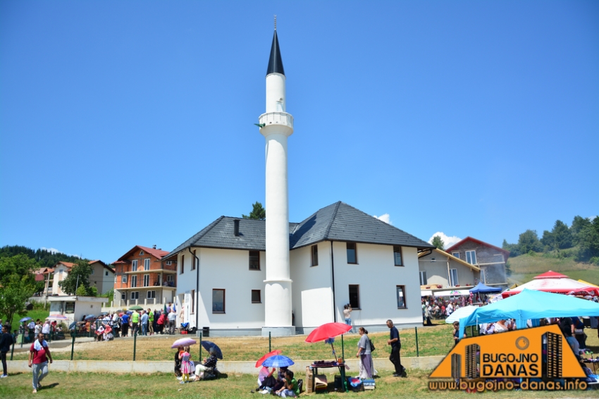 Otvorena novoizgrađena džamija u naselju Karalinka kod Bugojna 