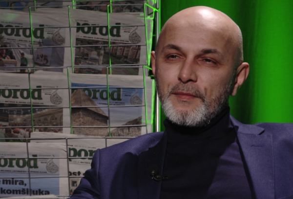 Zlatan nakit u zaključanoj kutiji