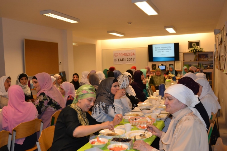 Četvrti nagradni iftar za aktivne članice Udruženja žena MIZ Livno