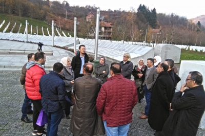 Majke Sirije u Srebrenici: Jezik istine je jezik &scaron;ehida